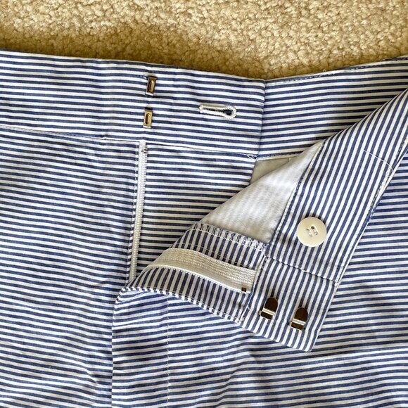 Club Monaco, Scalloped Floral Eyelet shorts, Blue & White Stripe, Size 6 - 8 - Picture 5 of 7